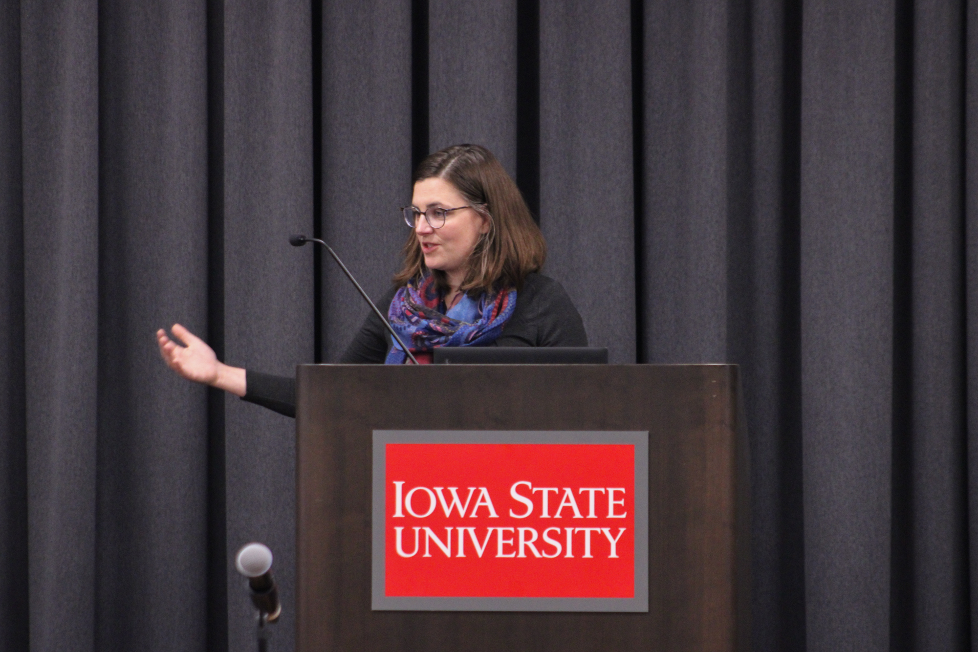 Beal Lecture speaker, Ryanne Pilgeram, Ph.D. Regenerative Economies Manger of The Wildness Society.